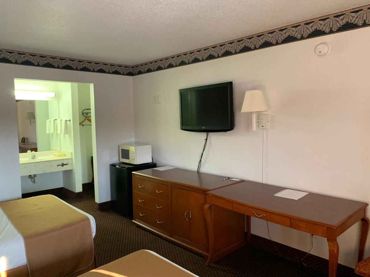 Americas Best Value Inn - Roxboro Екстер'єр фото