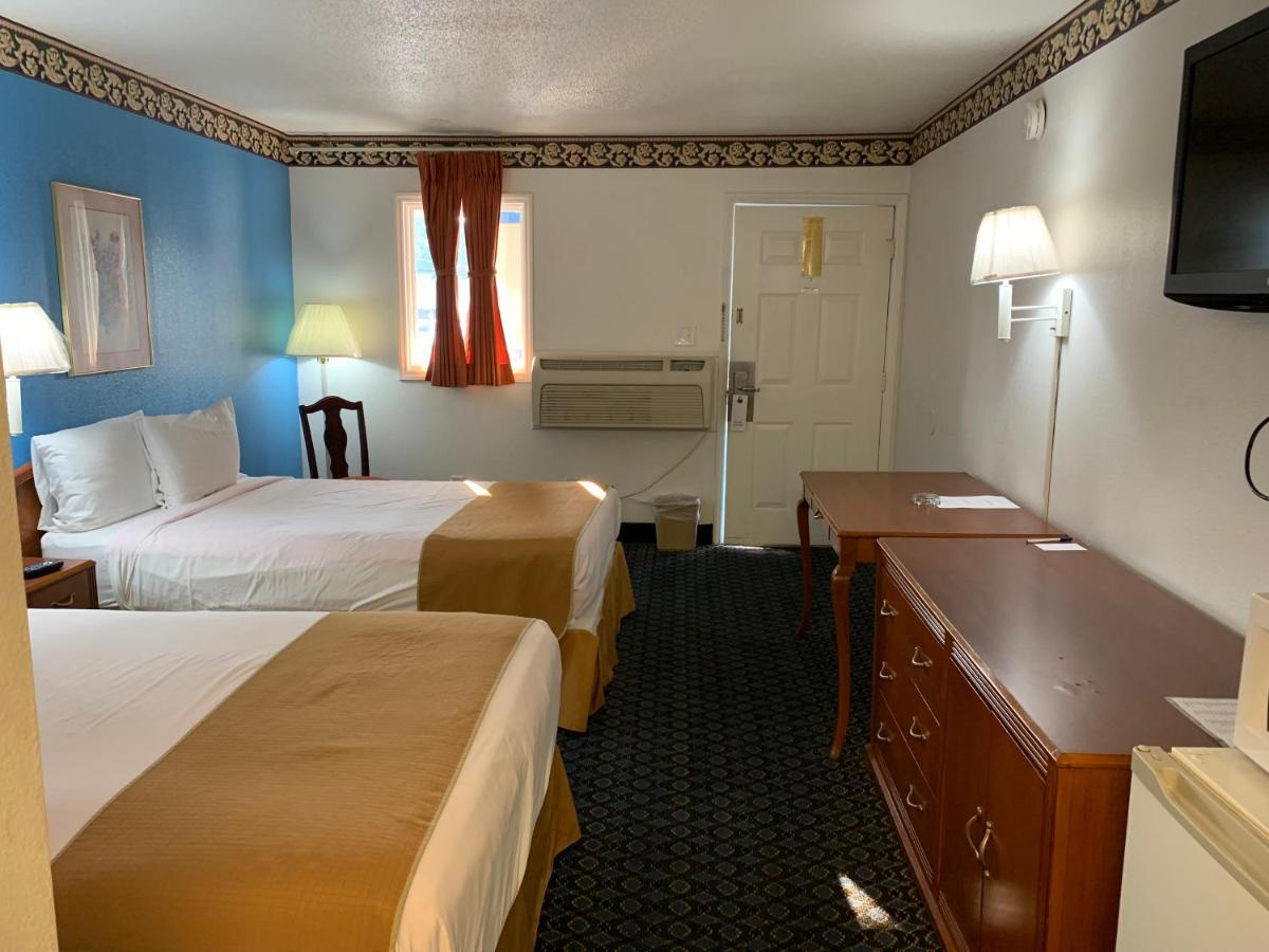 Americas Best Value Inn - Roxboro Екстер'єр фото