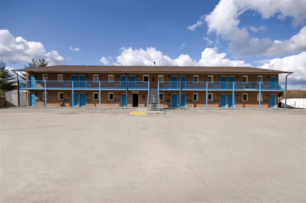 Americas Best Value Inn - Roxboro Екстер'єр фото