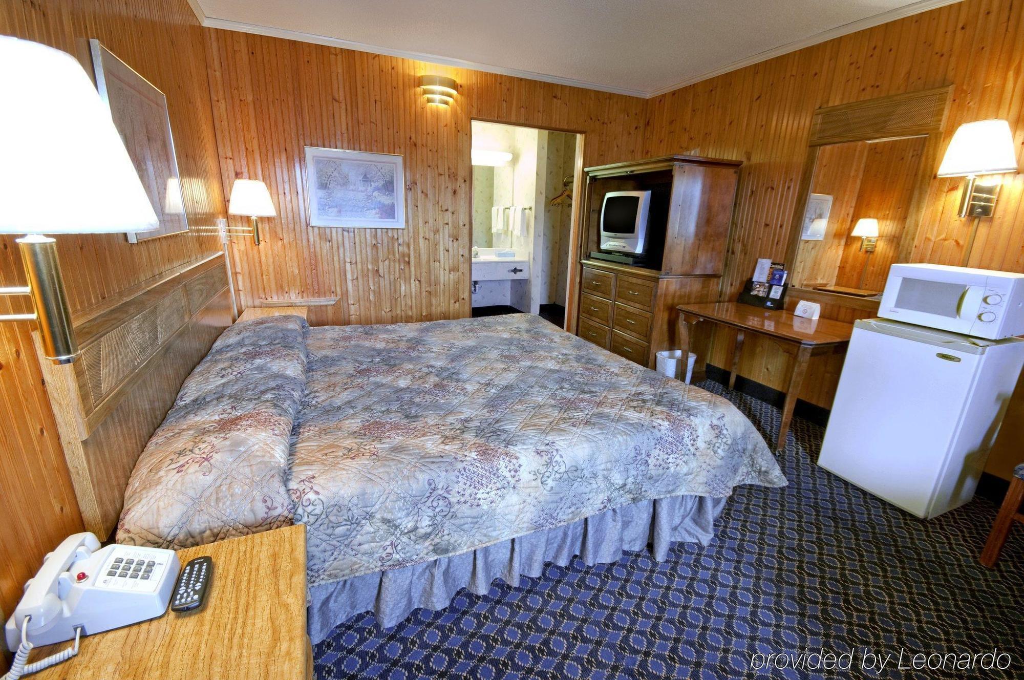 Americas Best Value Inn - Roxboro Номер фото
