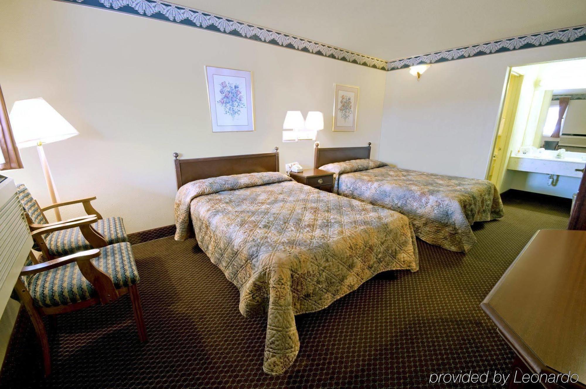 Americas Best Value Inn - Roxboro Номер фото
